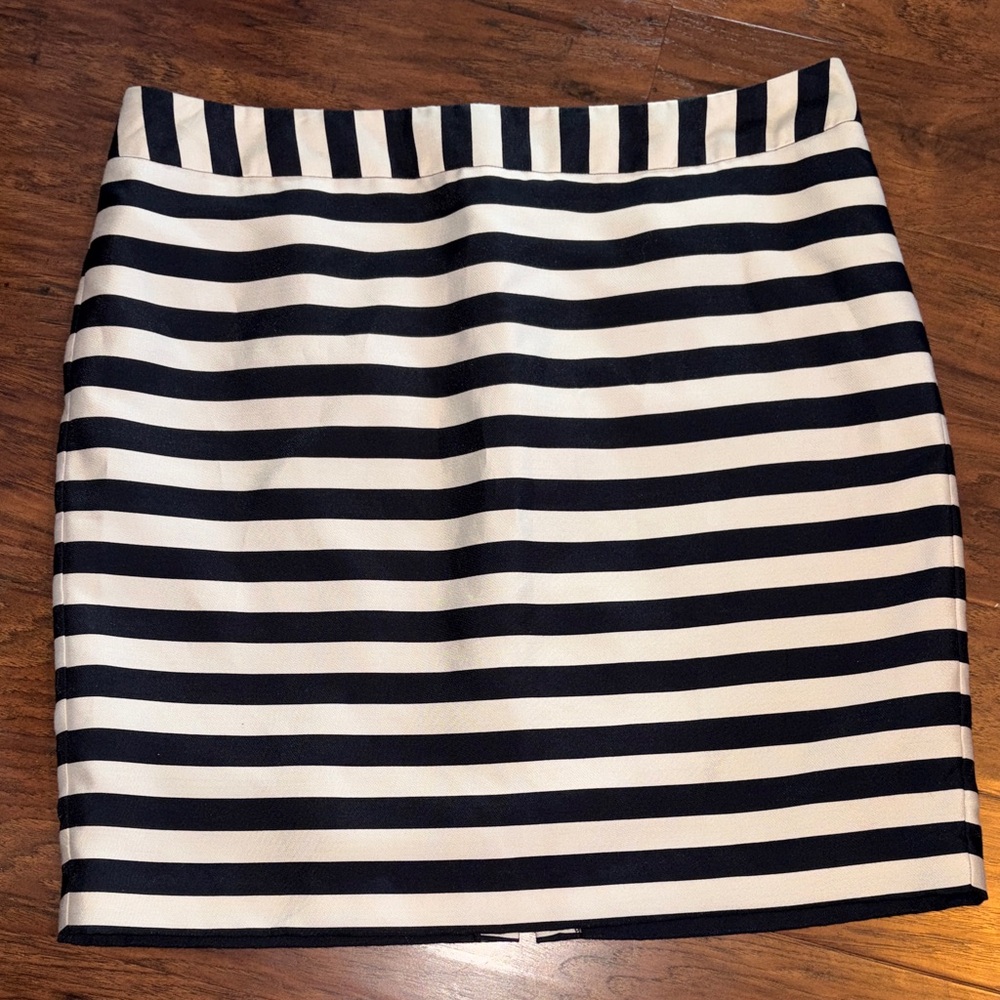 Worthington Black and Cream Striped Mini Skirt 16W - Picture 2 of 8